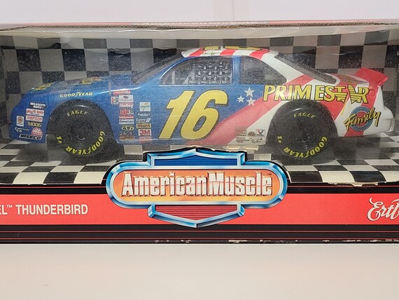 1996 NASCAR #16 Ted Musgrave the Family Channel Thunderbird (1:18