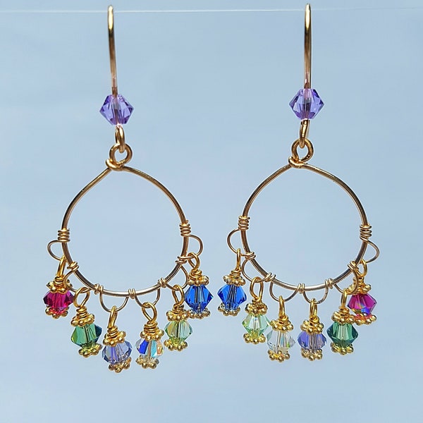 Boucles d’oreilles lustre en cristal, cerceaux perlés en cristal remplis d’or 14 carats, bijoux de mariage vert printemps, rose vif et bleu, cadeau de demoiselle d’honneur pendante