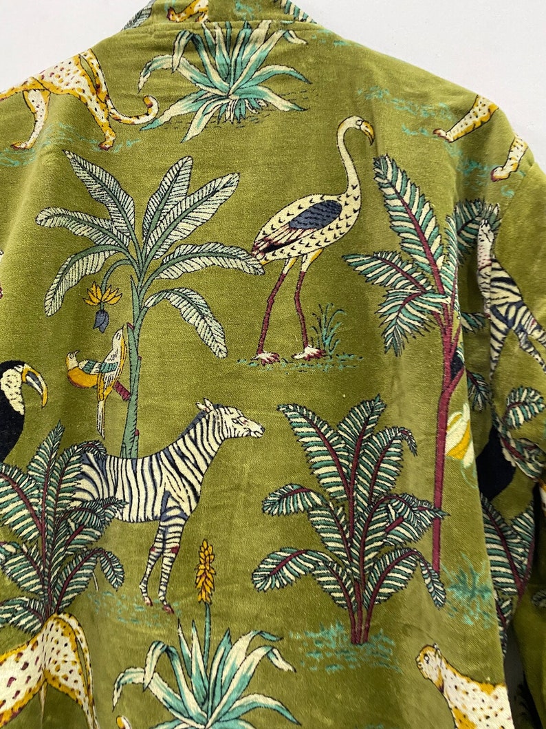 Túnicas de kimono de terciopelo con estampado de selva verde, abrigo de terciopelo de té de la mañana, bata de dama de honor, las mujeres usan bata de terciopelo de algodón, chaqueta de terciopelo, bata de novia imagen 2