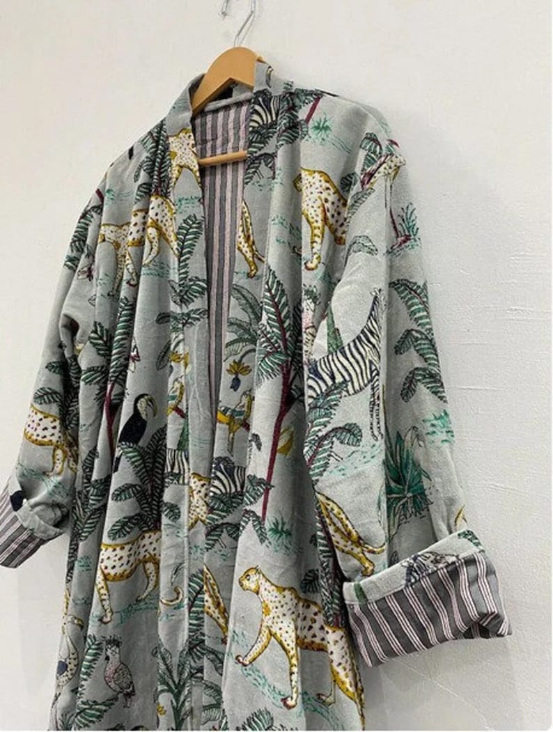 Grüner Dschungel-Print Samt-Kimono-Roben, Morgentee-Samtmantel, Brautjungfern-Robe, Frauen tragen Baumwoll-Samt-Robe, Samtjacke, Braut-Robe Bild 5