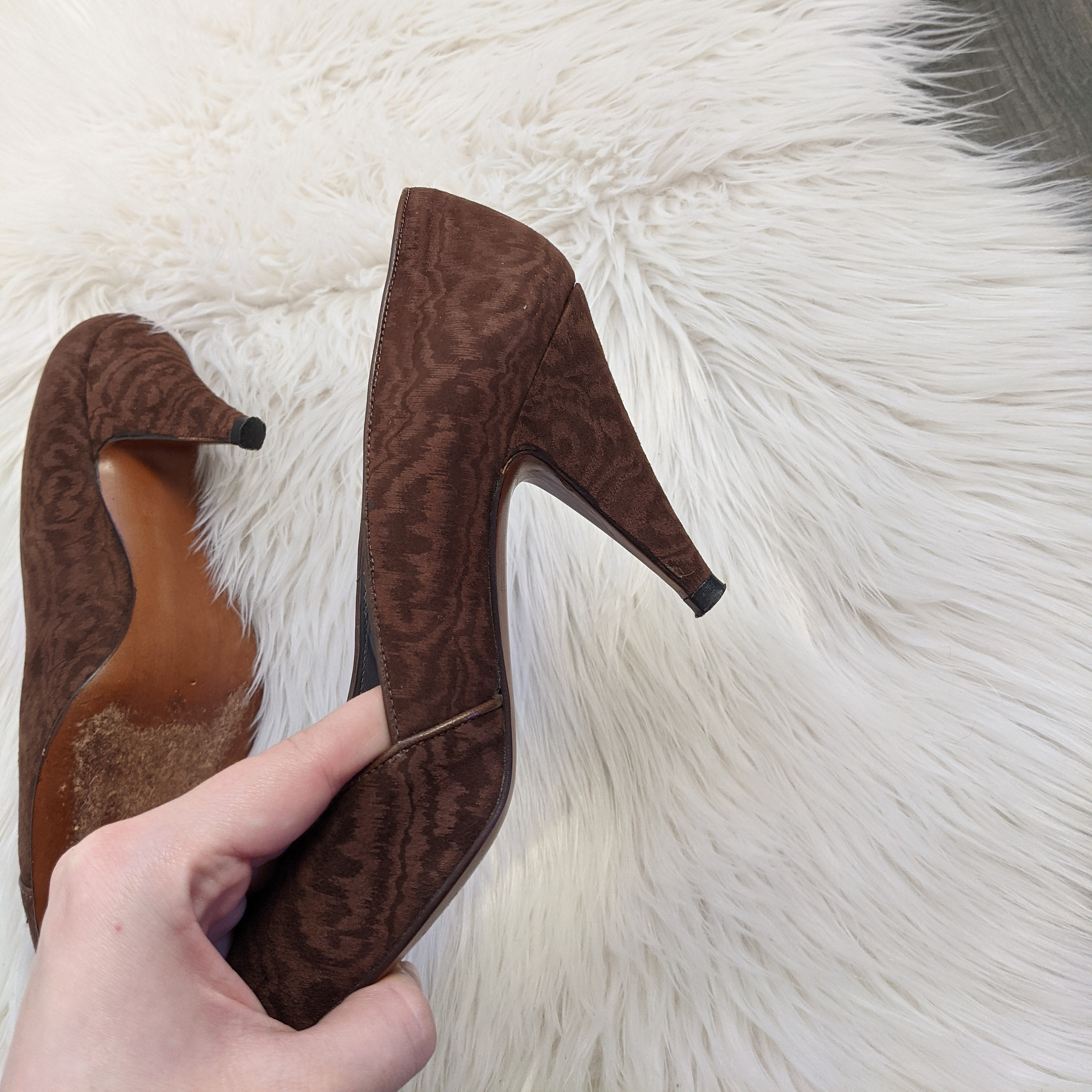 brown leather court shoes uk