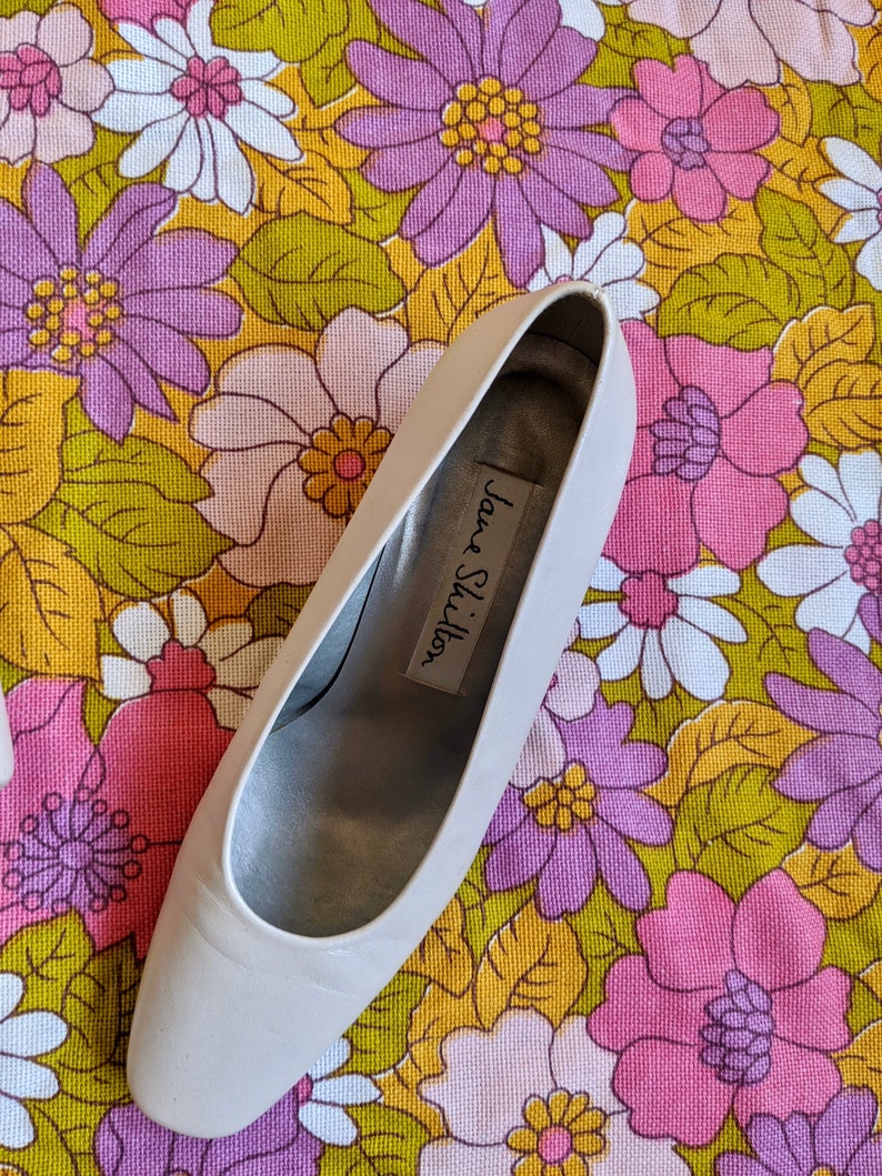 white block heels size 4