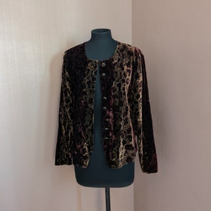 stunning leopard print velour jacket, size small, brown velour jacket, gold button down jacket, gold leopard print jacket