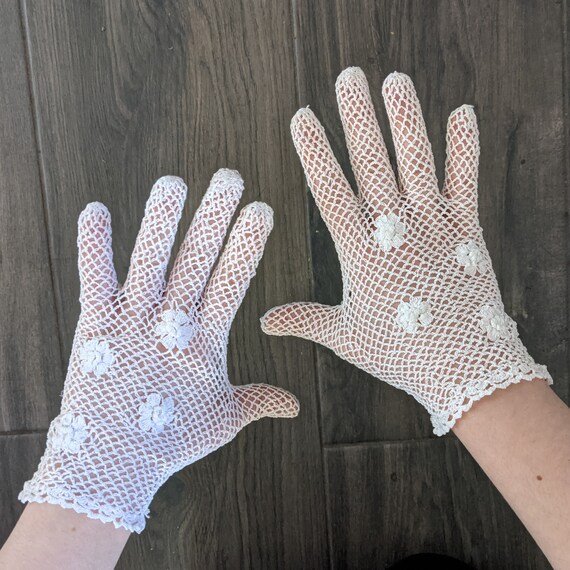 vintage fishnet gloves with flower detail, floral