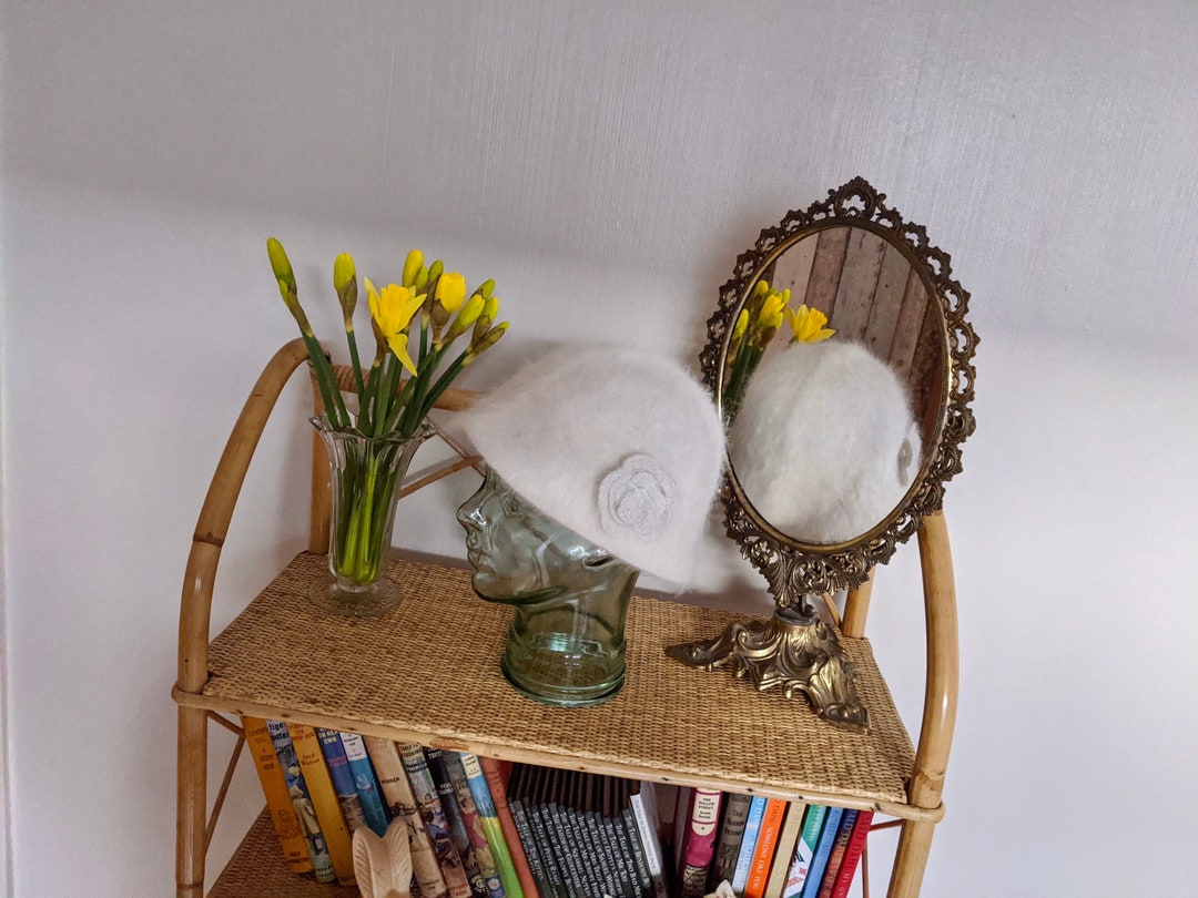 Vintage Angora Blend Bucket Hat: White Winter Cloche With  display picture 3