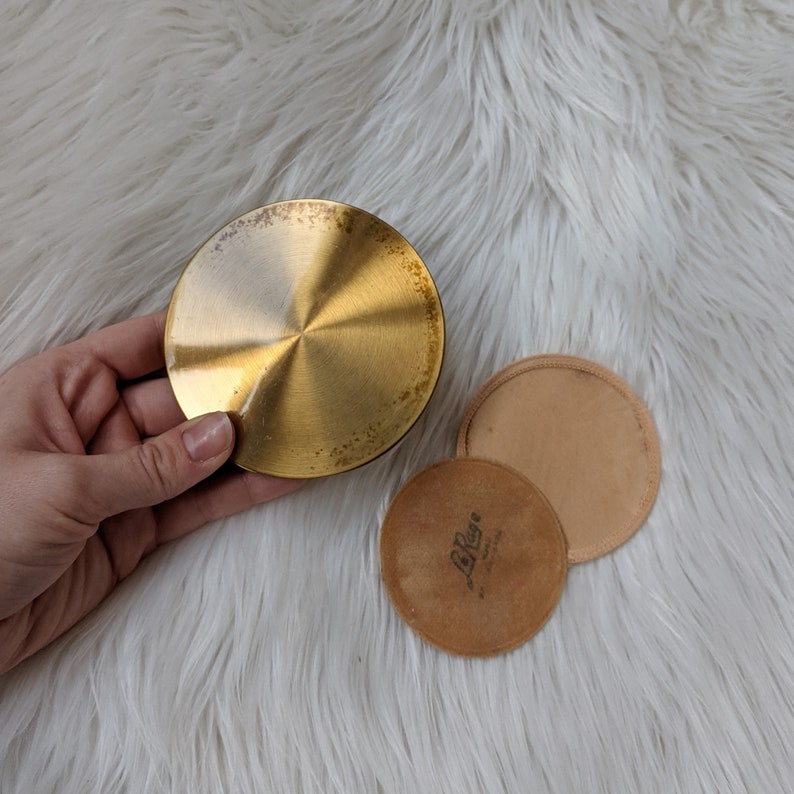 beautiful 1950/'s Le Rage powder compact multi colour flowers gold tone lacquered floral design