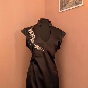 Elegant Black Silk Floral Embroidered Dress - XL - Perfect for Evening Events