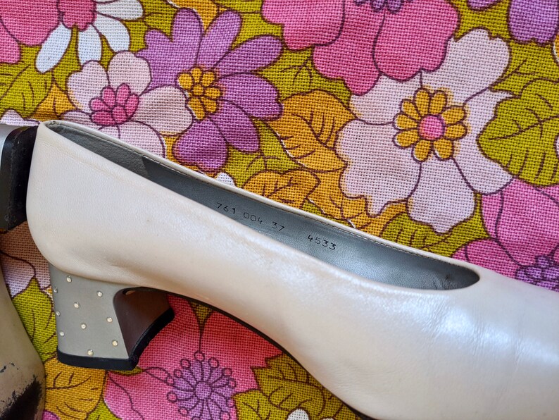 white block heels size 4