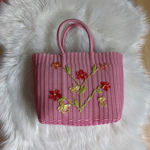 pink rattan shopping bag, vintage rattan bag, flor