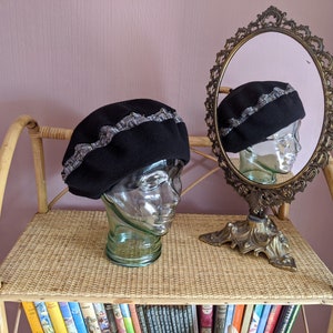 Vintage black wool beret, pure wool beret, embroidered beret, black and grey beret, Seeberger hat