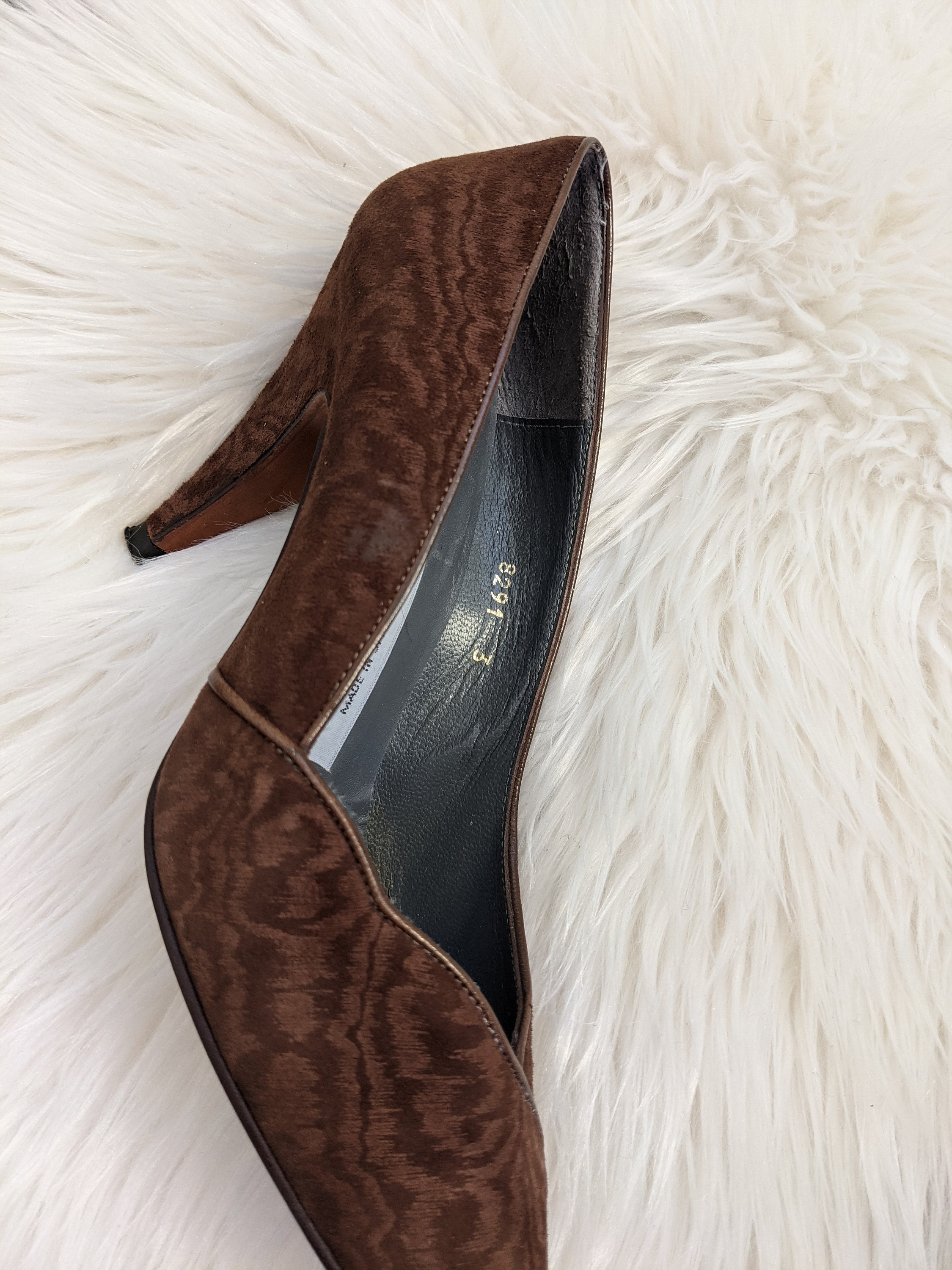 brown leather court shoes uk