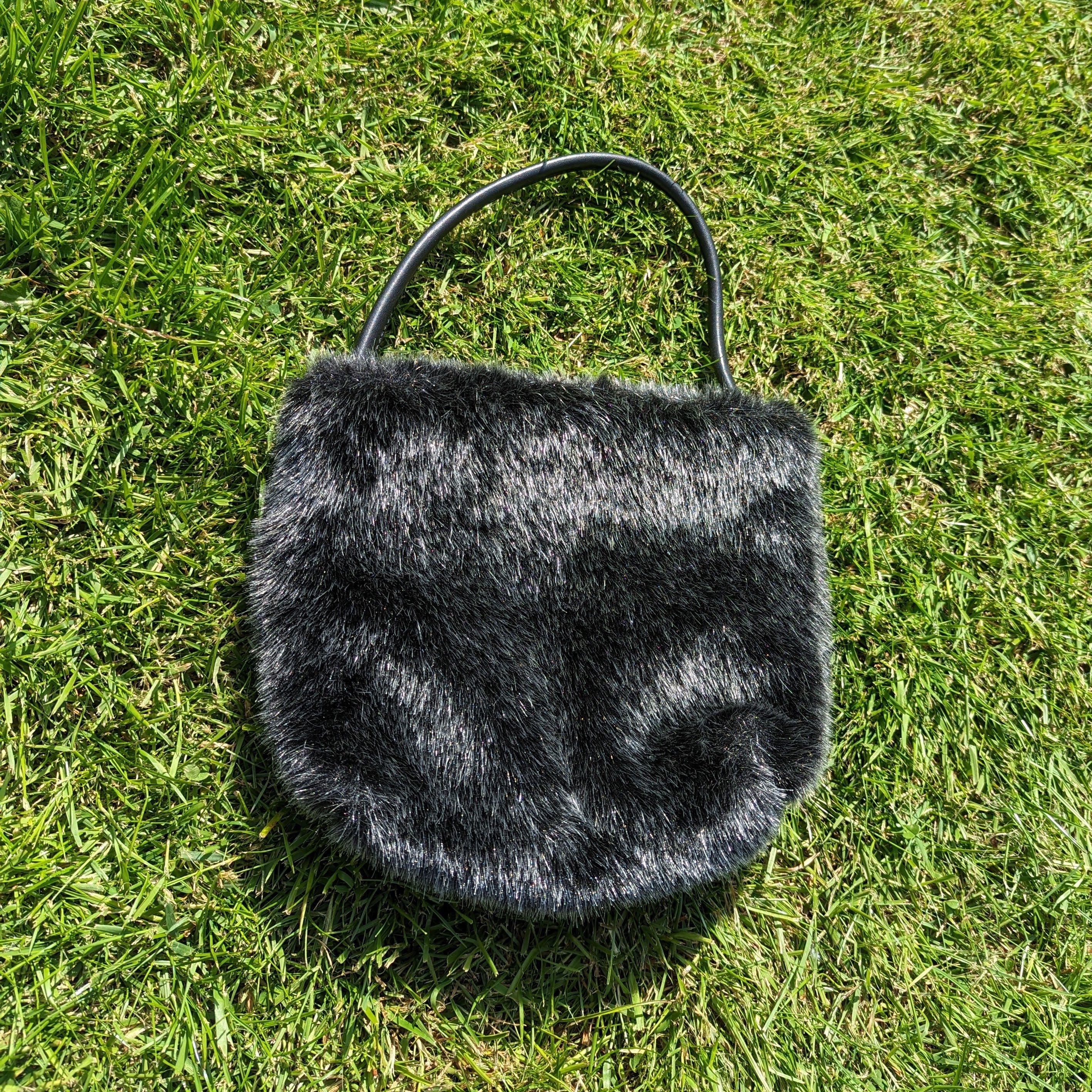 Fur Baguette Handbag, Fluffy Handbag, Soft Handbag, Y2K Bag, Shoulder Bag, Faux Fur Bag, Fluffy Purse