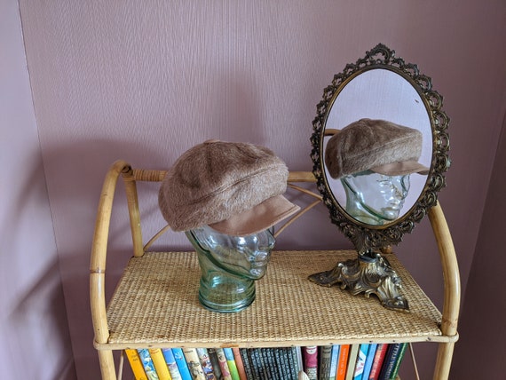 Merino and mohair blend tan colour baker boy peak
