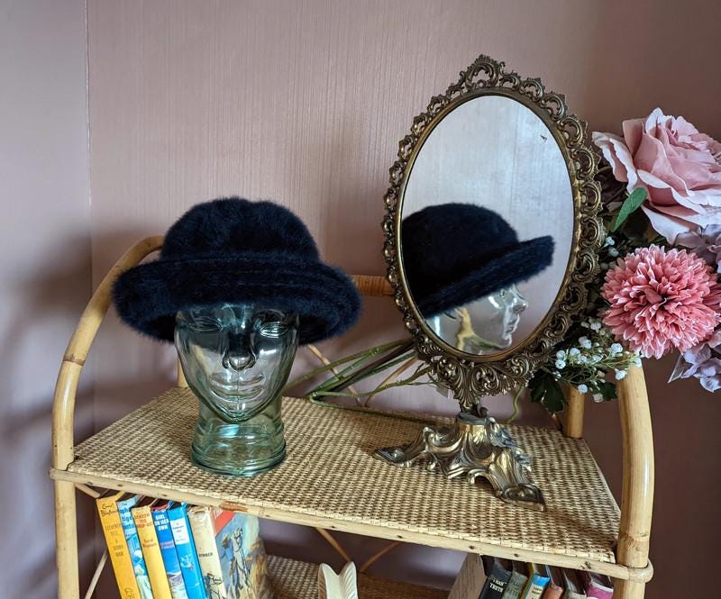 Vintage Kangol Angora Blend Bucket Hat: Navy Blue Furry  display picture 2