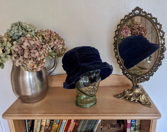vintage velvet winter hat, kangol winter hat, navy