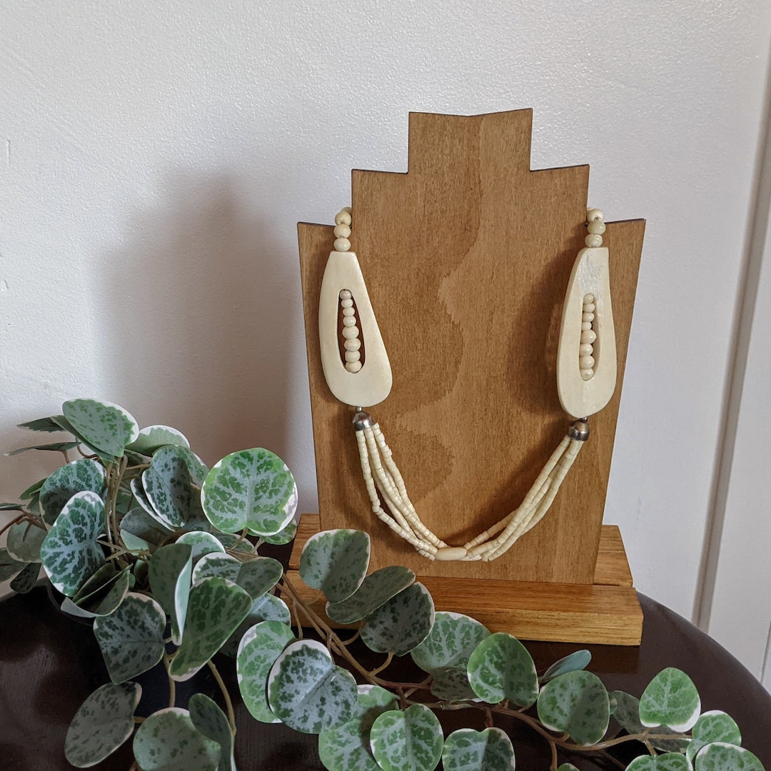 Cream Pop Beaded Necklace