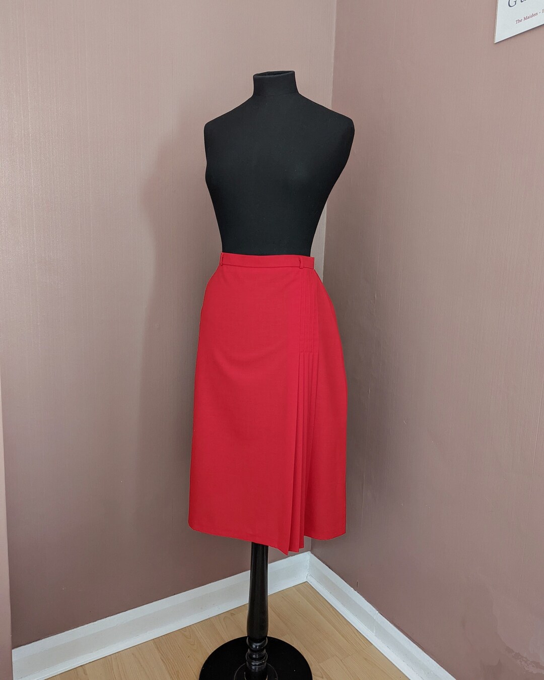 Stunning Red Pleat Skirt, Size UK 810, Trevira Skirt, Viscose Blend