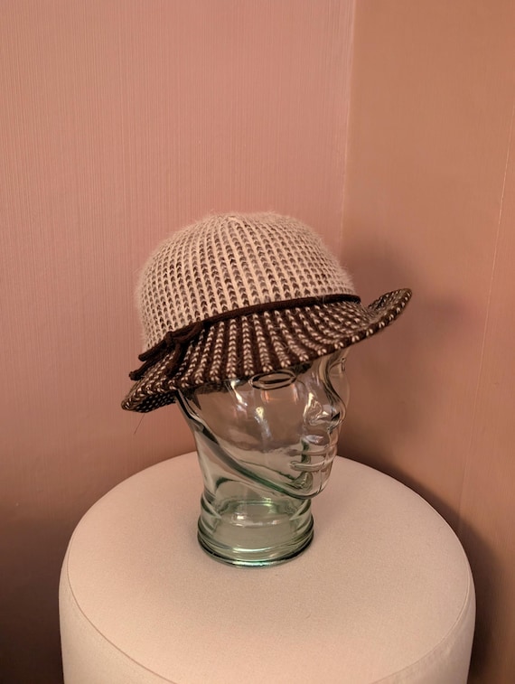 Vintage Kangol Design Knitted Cloche Hat – Brown & Cream  display picture 1