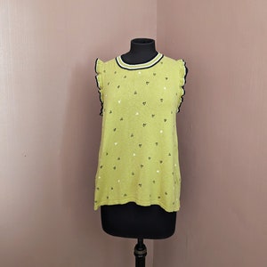 beautiful green colour sweater vest with navy and white love heart pattern, size UK 14, ruffle detail