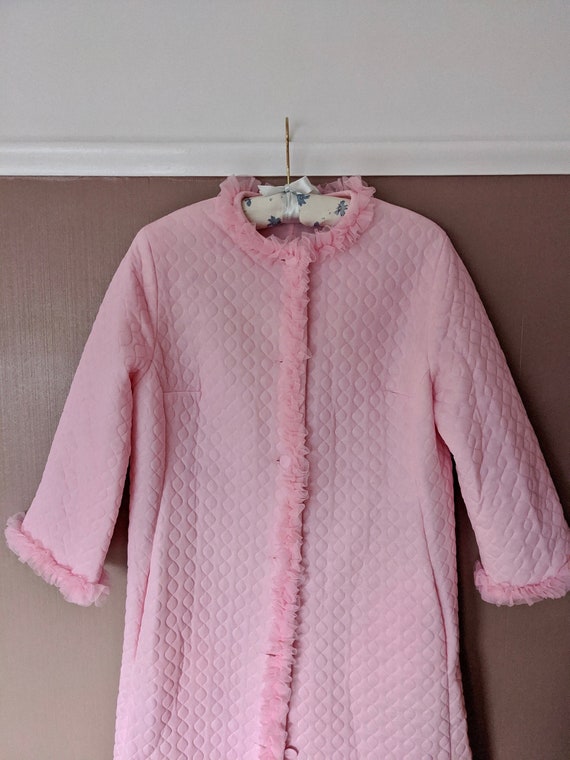 Stunning pink quilted dressing gown, Size M, 1960s