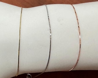 Pulsera de cadena fina de oro macizo de 14 quilates: Oro amarillo, blanco y rosa delicado.