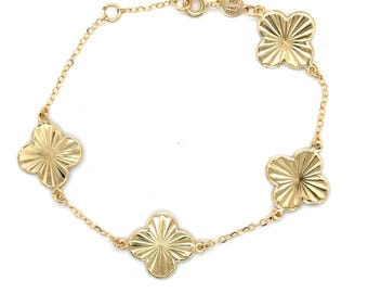 14K Italian Gold Large Clover Station Bracelet 7.25"