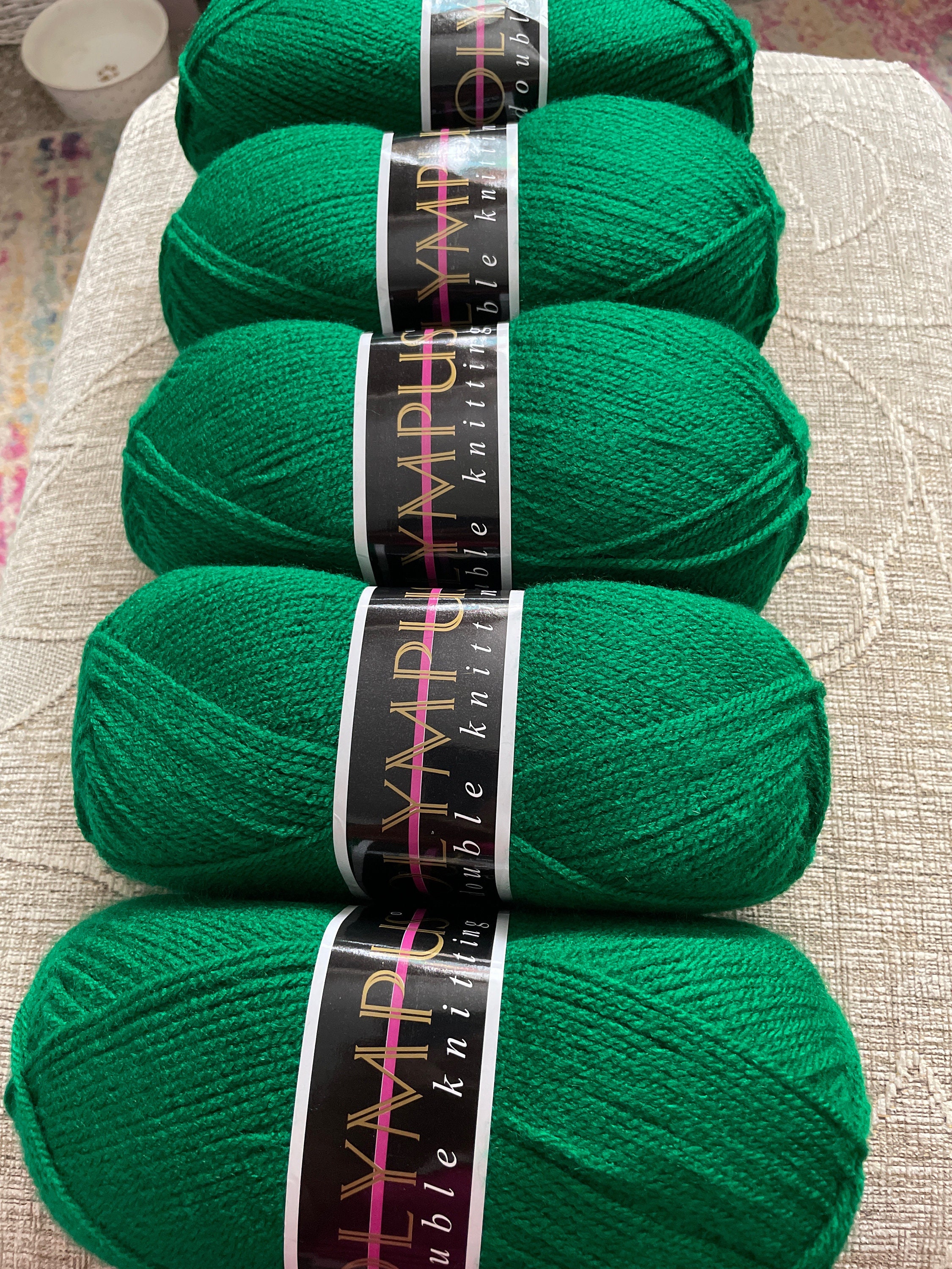 Moss Green Soft Merino Wool Yarn 440m/100g for Hand or Machine Knitting,  Crocheting, for Children and Adults Clothes, Weave Blankets 