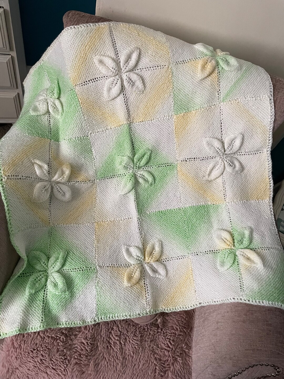 Knitted 3D Leaf Baby Blanket ,car Seat Carrier Cover , Baby Shower Gift