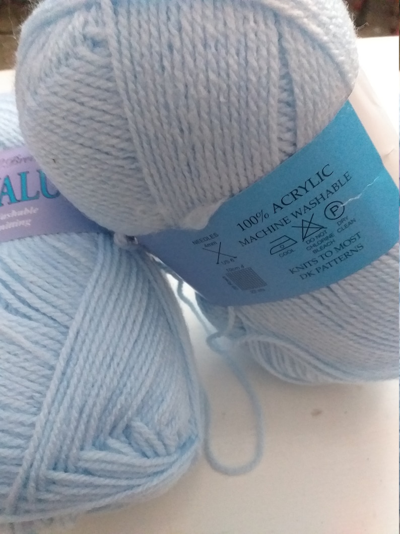 James Brett Top Value Baby Blue Double Knitting Wool baby blue yarn jb8418 blue wool