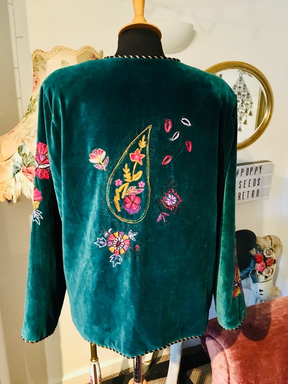 Amazing Embroidered Emerald Green Velvet Jacket S… - image 9