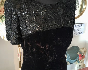 Vintage Fitted Beaded Lace and Velour Little Black Dress Size 10-12 Glam Rock Preppy Goth Gothic