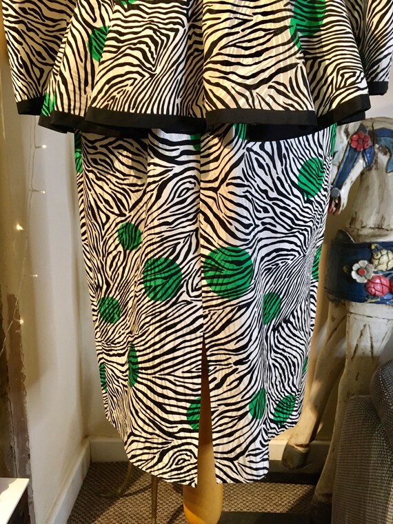 Amazing Vintage Zebra Print Peplum Dress 100% Sil… - image 9
