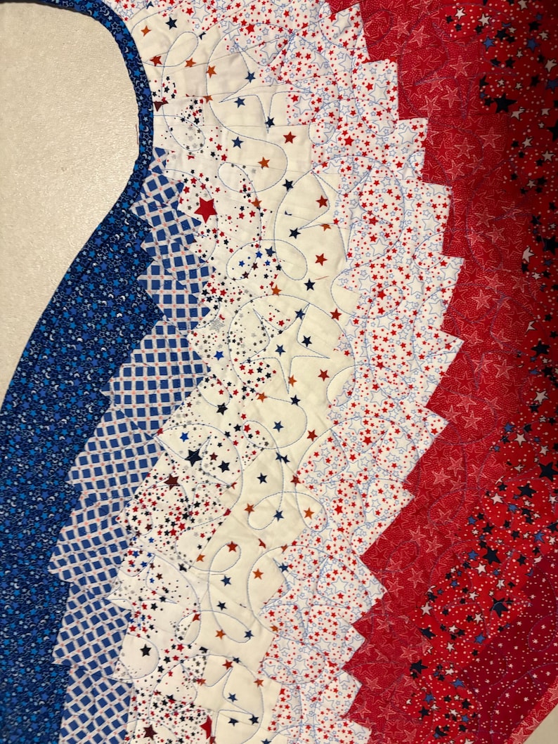 Americana Spicy Spiral Table Runner - Etsy