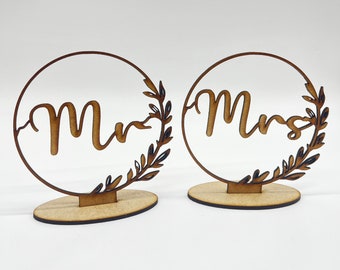 Mr and Mrs Wedding table signs, Wedding Signs, Wedding table decoration