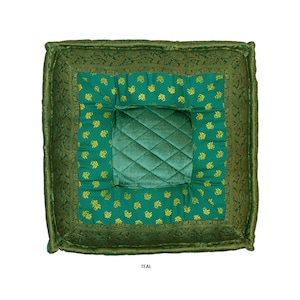 LARGE SQUARE CUSHION CHAMBER OF REFLECTIONS