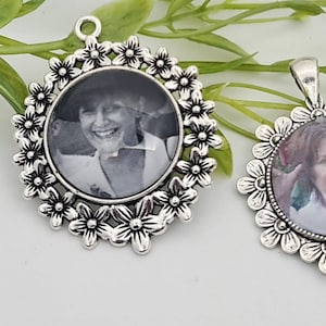 Wedding bouquet charm | Memory photo charm keepsake for Bride | Memorial photo charm for wedding bouquet | Bridal party gifts for her