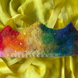 Corona arcoíris Waldorf l Corona arcoíris de acuarela con estrellas doradas