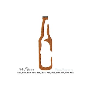 Puede incluir: Un contorno marrón de una botella de cerveza con una tapa plateada. El contorno está hecho de costuras. El texto "34 tamaños" y "CSD, DST, EXP, HUS, JEF, JEF+, PEC, PES, SHV, VIP, VP3, XXX" está debajo de la botella.