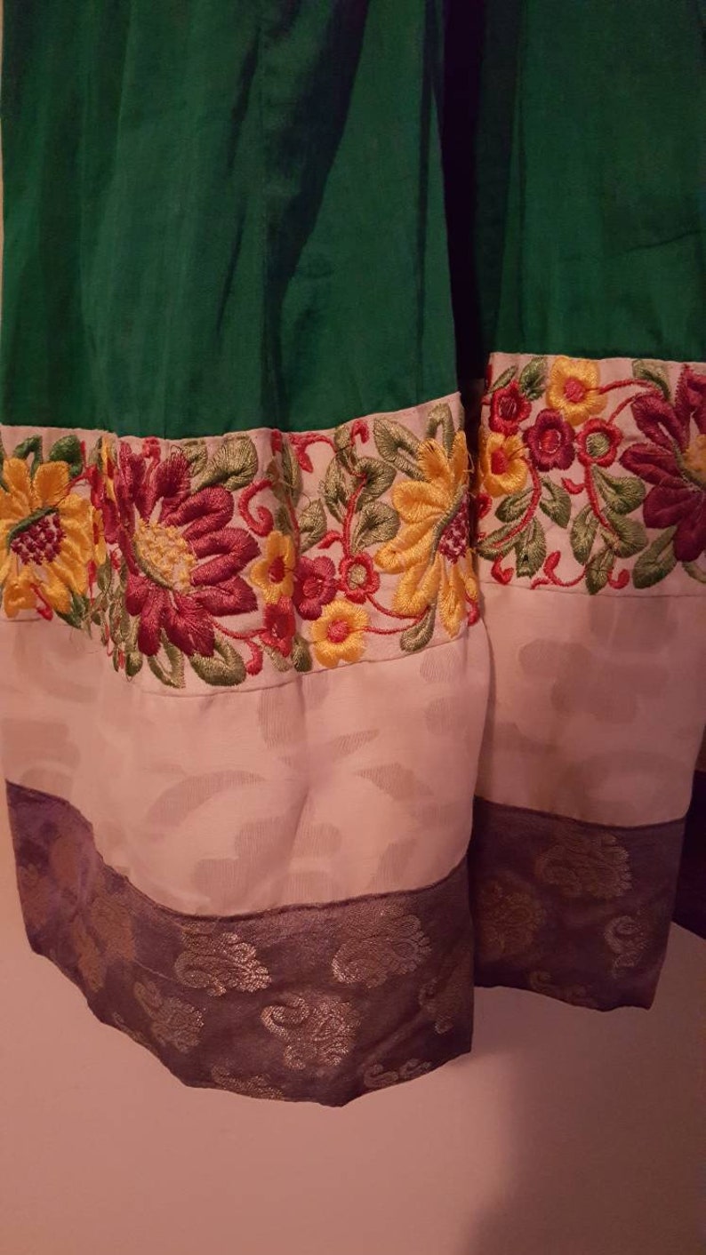 Embroidered w Jewel Authentic Indian Cotton Dress Bohemian Style Small Vintage Indian Dress 1960/'s Style Handmade Sz Festival Style