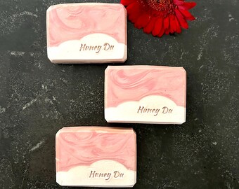 Jabón de leche de coco natural / Nubes de cachemira rosa