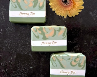 Jabón natural de leche de coco / Aguacate y sal marina