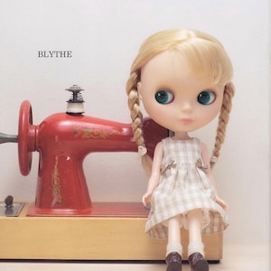 Blythe// Licca // Momoko// petite blythe Doll sewing Outfit book Japanese doll clothes pattern book image 3