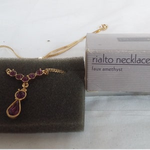 1991 Collar Vintage Avon Rialto Faux amatista sobre tono dorado
