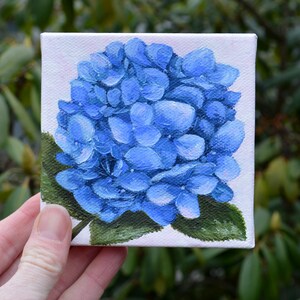 Hydrangea painting, mini hydrangea art, blue hydrangea, garden art, flower art, amateur gardener, garden lover, mini easel, flower gift