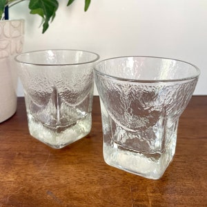 Heavy Base Drinking Glasses, Square Base Round Top Glass Cups for