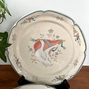 4 Marmalade International Stoneware Salad Plates with Geese and Ribbons