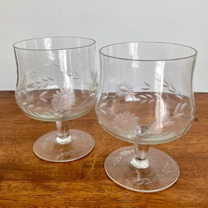 Set of 2 Vintage Etched Brandy Glasses Made by Arcadia Romania