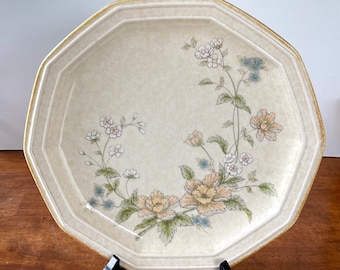 Set of 4 Mikasa Avante Napoli FE 903 Yellow Flower Stoneware