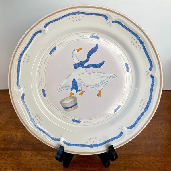 Set of 4 1987 NEWCOR Stoneware Dinner Plates #6005 Countryside Geese Blue Border Made in Thailand