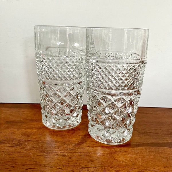 Set of 2 Anchor Hocking Wexford Water/Iced Tea Glasses, Flat Tumblers 5 1/2” Wexford Diamond Pattern Clear Pressed Glass Drinking Glasses